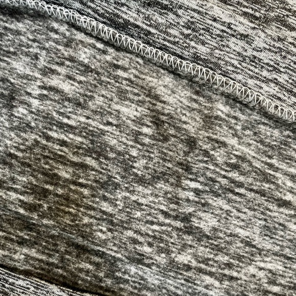 Colorblock black and white heathered crew neck lightweight sweatshirt - Picture 6 of 6